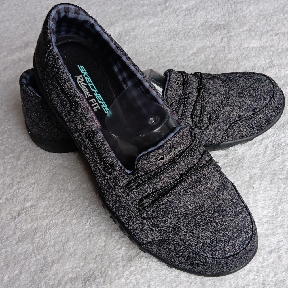 NWOT Skechers Slip On Comfort Casual Shoes - Picture 2 of 16